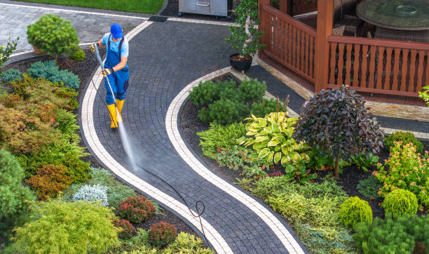 Why Choose Our Certified Pressure Washing Experts for Your Project Needs in Bunker Hill, OR?